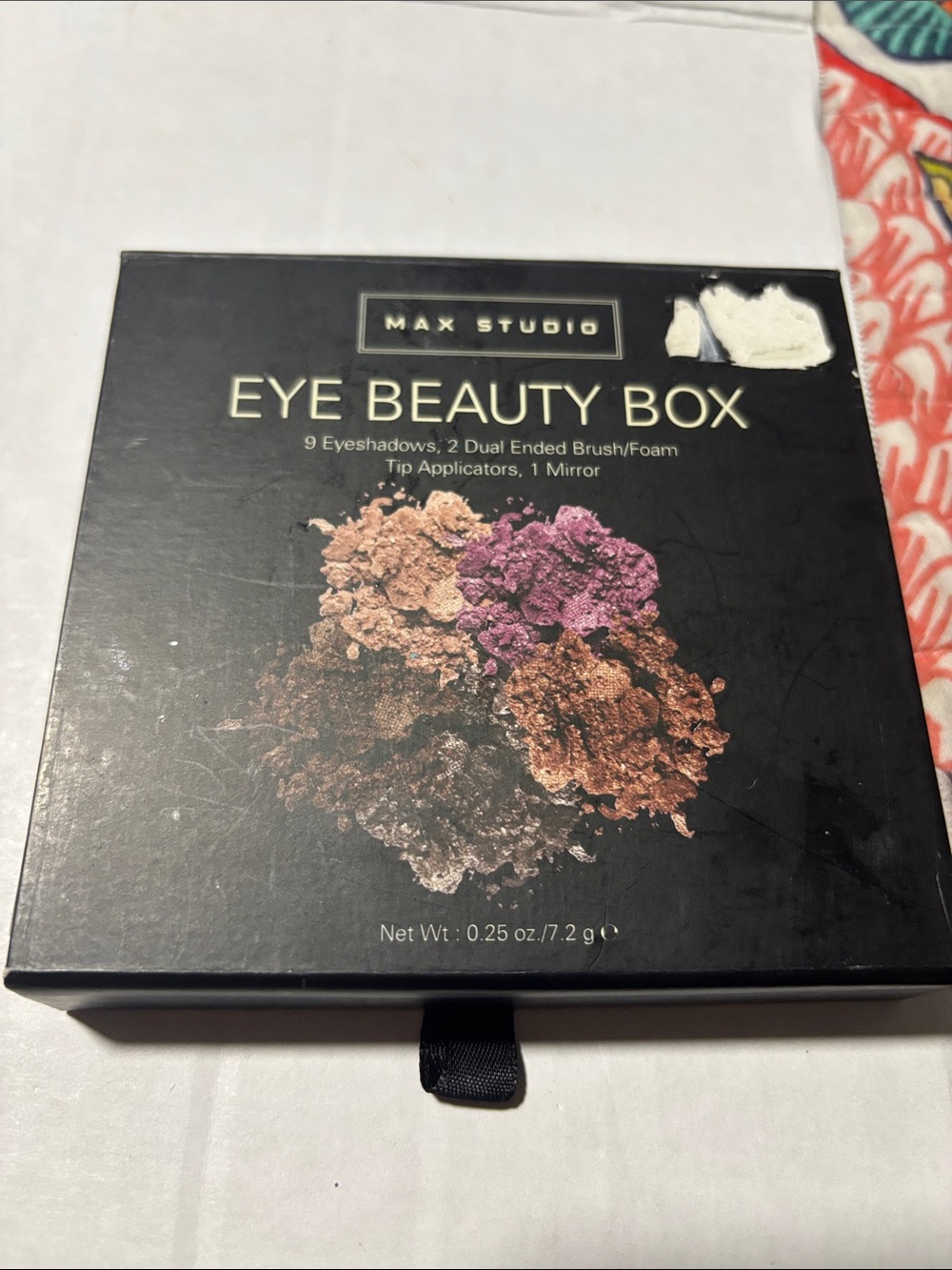 Max Studio Eye Beauty Box Eyeshadow Palette - Pink, Brown, Bronze, Taupe